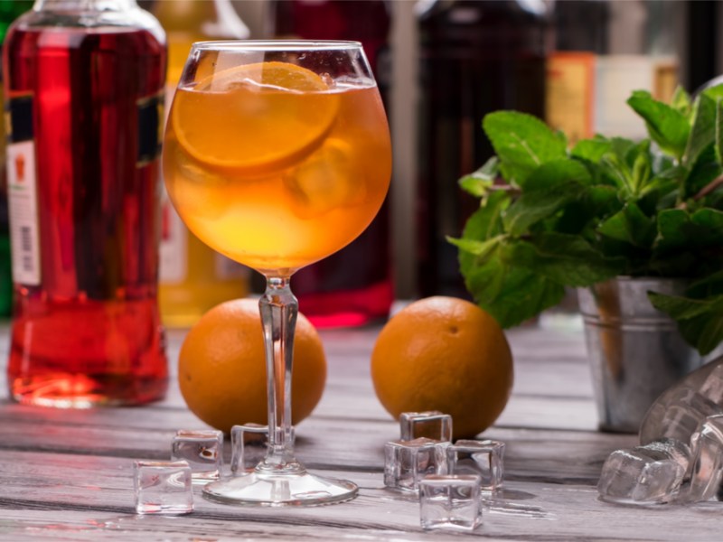 Sua maestà lo spritz, re dell’estate italiana