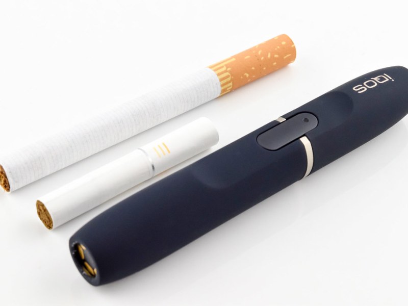 L’IQOS è davvero più salutare rispetto alle sigarette tradizionali?